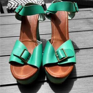 Women’s size  10 wedge sandals